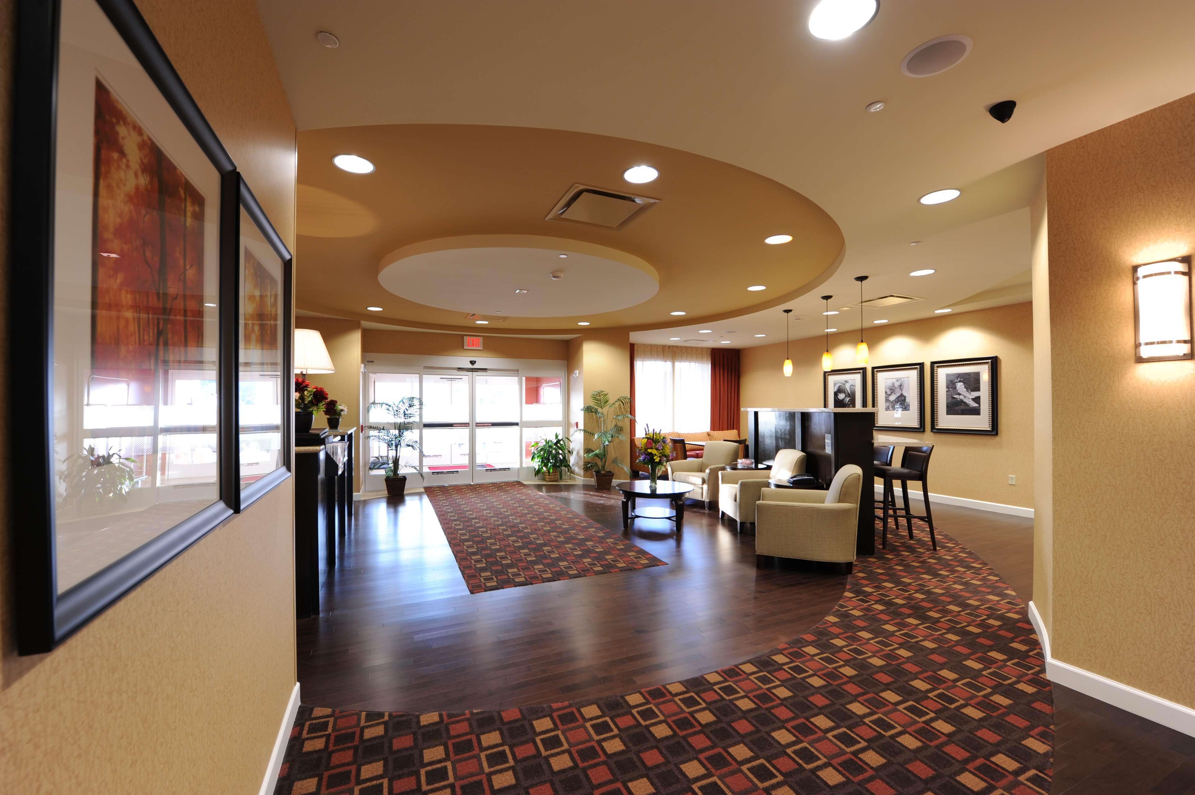 Hampton Inn & Suites Скотсбъро Интериор снимка