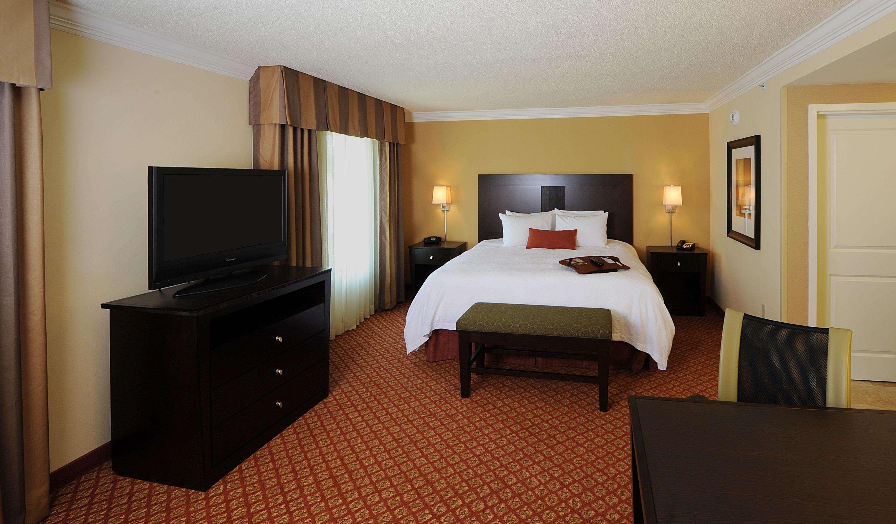 Hampton Inn & Suites Скотсбъро Стая снимка