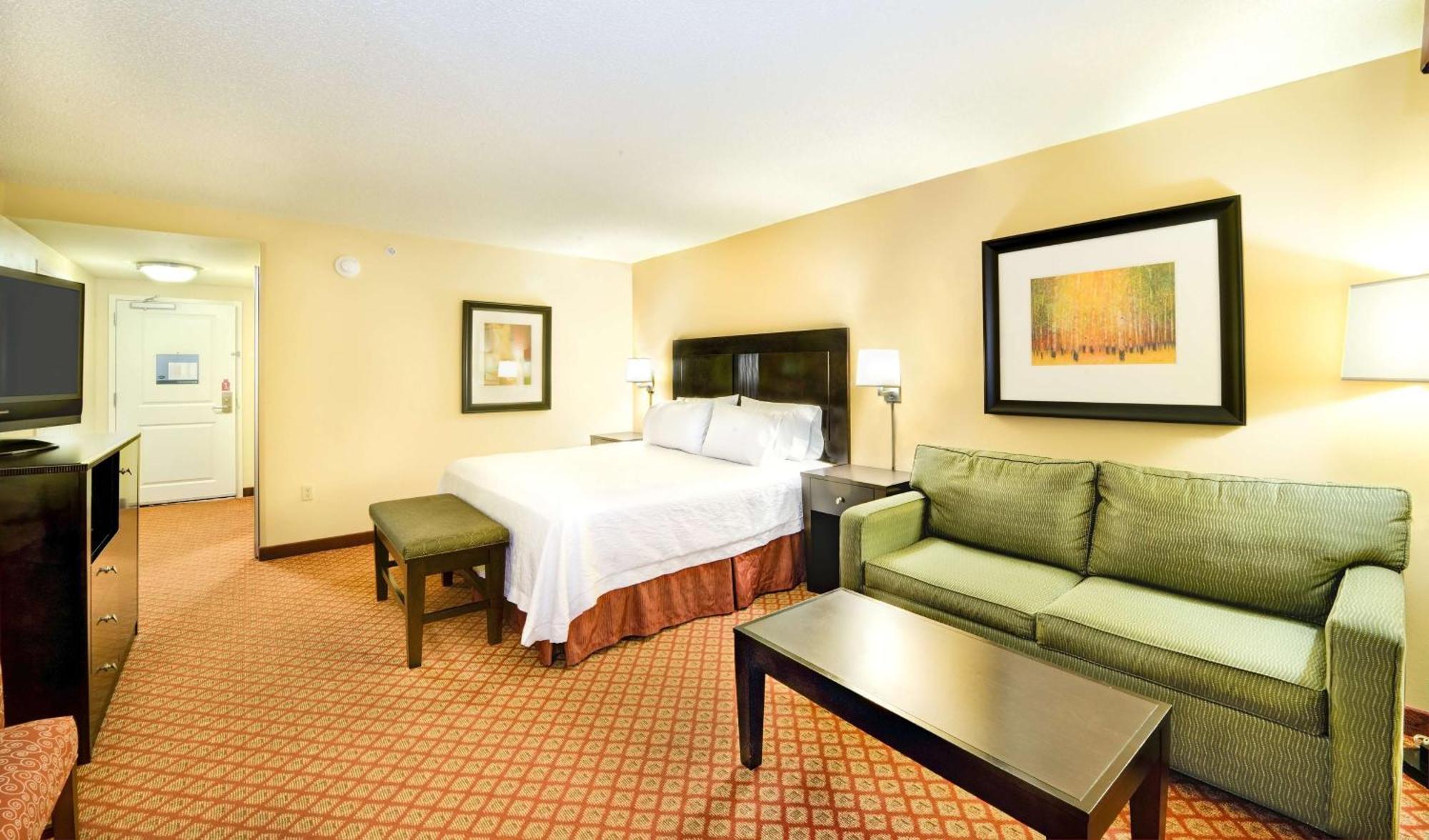 Hampton Inn & Suites Скотсбъро Екстериор снимка